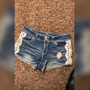 Lace Detailed Shorts